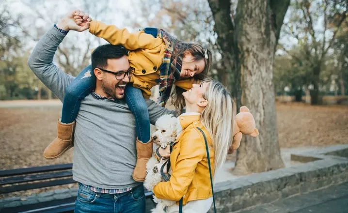 A family of Edward Jones clients enjoys the outdoors. A family of Edward Jones clients enjoys the outdoors.